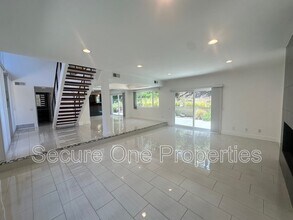 4654 Galendo St in Los Angeles, CA - Building Photo - Building Photo