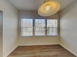 10339 Samuels Way Dr in Huntersville, NC - Foto de edificio - Building Photo