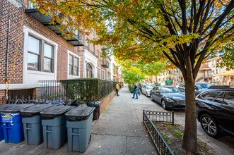 1346 Park Pl in Brooklyn, NY - Foto de edificio - Building Photo