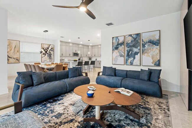 5275 Asterisk Ave in Orlando, FL - Building Photo - Building Photo