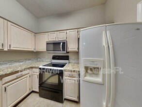 824 Carrington Dr in Arlington, TX - Building Photo - Building Photo