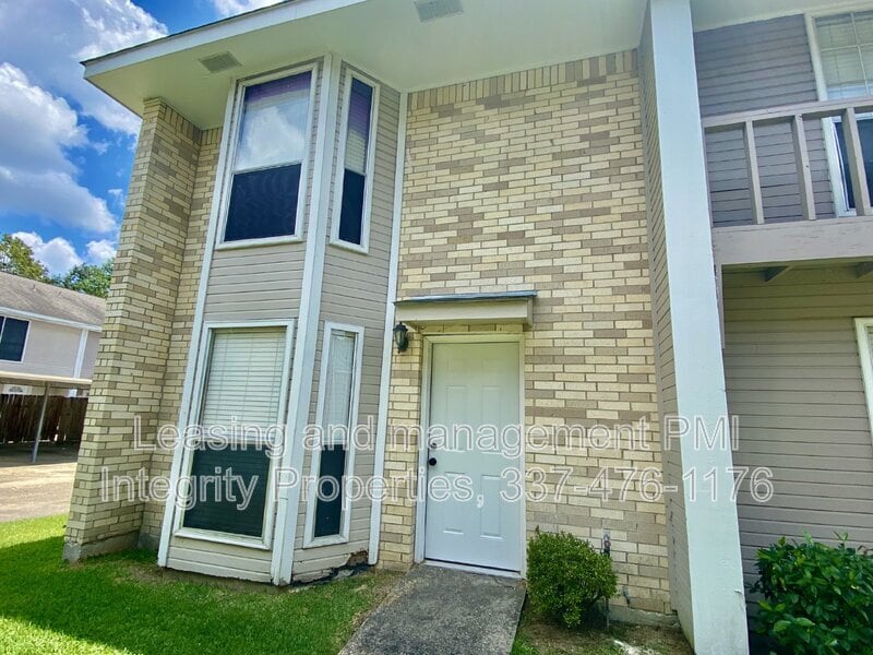 1761 Boulevard De Province in Baton Rouge, LA - Building Photo