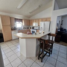 8052 Santee Dr in Kissimmee, FL - Building Photo - Building Photo