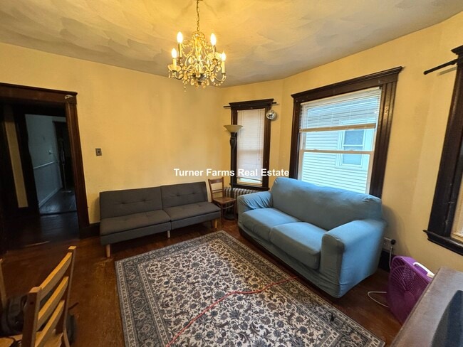 260 Boston Ave, Unit 2F in Medford, MA - Building Photo - Building Photo