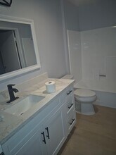 14831 Sherman Way, Unit 2 in Van Nuys, CA - Building Photo - Building Photo