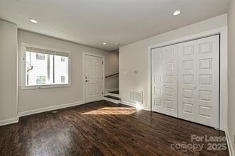 215 S Gardner Ave in Charlotte, NC - Building Photo - Building Photo