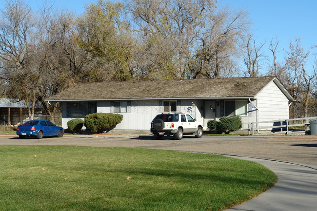 Riverbend Court Apartments in Fruitland, ID - Building Photo - Building Photo