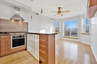 3918 N Kedvale Ave in Chicago, IL - Building Photo - Building Photo