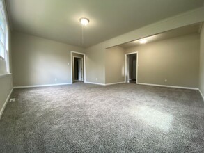 3221 4th St in Des Moines, IA - Building Photo - Building Photo
