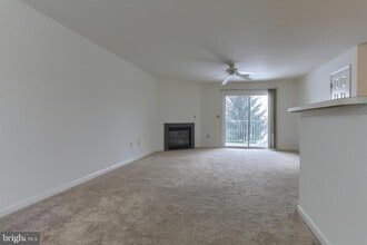 211 Sparrow Rd in Hummelstown, PA - Building Photo - Building Photo