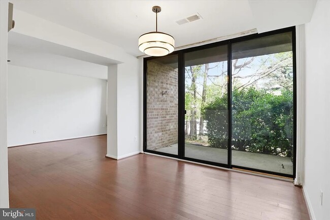 property at 501 N Armistead St