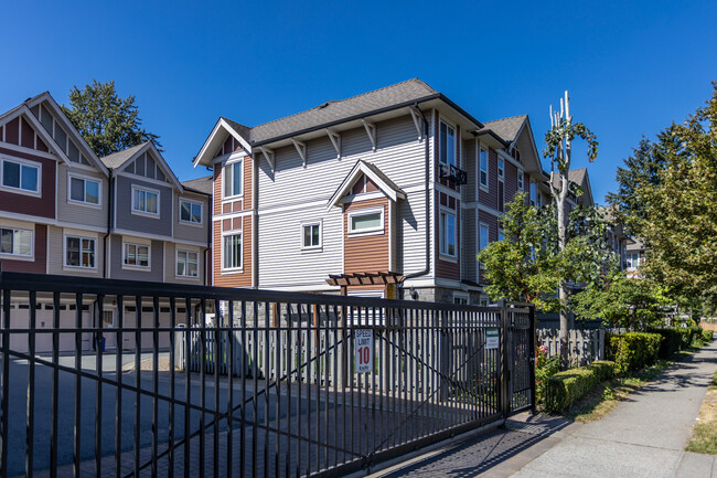 14338 103 Av in Surrey, BC - Building Photo - Building Photo