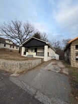 103 N Francis St in Excelsior Springs, MO - Building Photo