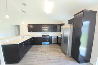 237 Locust Pass Dr in Ocala, FL - Building Photo - Building Photo