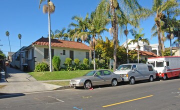 1165-1175 S Norton Ave in Los Angeles, CA - Foto de edificio - Building Photo