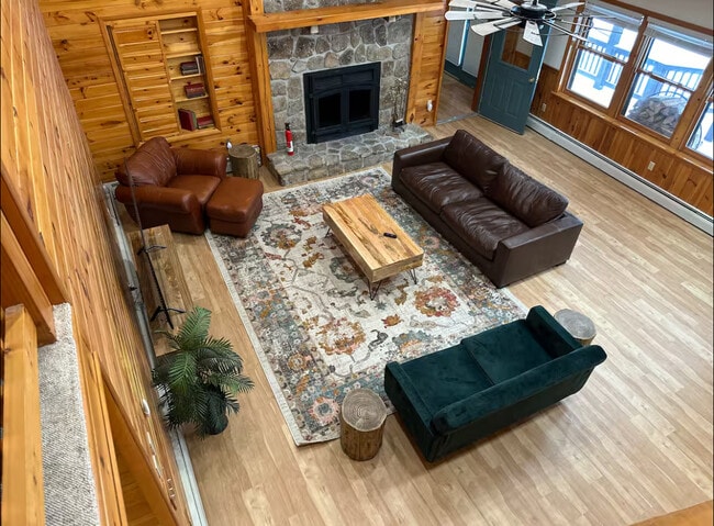 property at 526 Gleanings Dr