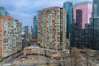 Polo Club II in Toronto, ON - Building Photo - Building Photo