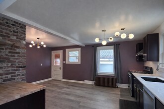 404 Reetz Ave in Pittsburgh, PA - Building Photo - Building Photo