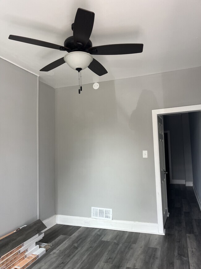 322 E 11th St in Chester, PA - Building Photo - Building Photo