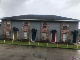 1676 Brightside Dr, Unit c in Baton Rouge, LA - Building Photo