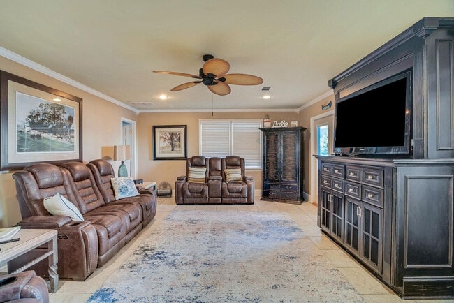 1348 Misty Ln in Gilbert, SC - Building Photo - Building Photo