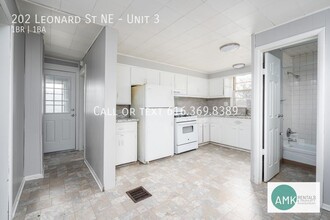 202 Leonard St NE-Unit -Unit 3 in Grand Rapids, MI - Building Photo - Building Photo