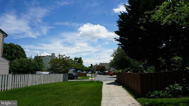 841 Waterford Dr in Frederick, MD - Building Photo - Building Photo