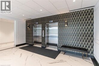 1936 Rymal Rd E in Hamilton, ON - Building Photo - Building Photo