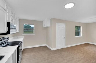 701 George Hopper Rd in Midlothian, TX - Building Photo - Building Photo