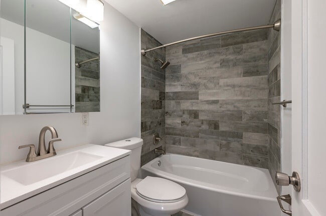 West Gate Townhomes in New Haven, CT - Foto de edificio - Interior Photo