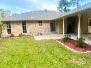 1633 Brookhollow Dr in Baton Rouge, LA - Building Photo - Building Photo