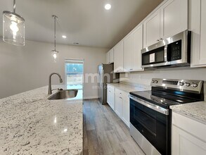 3248 Emberly Dr in Roebuck, SC - Foto de edificio - Building Photo