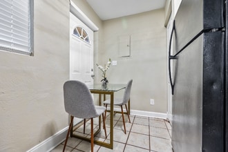 692 Smith St SW in Atlanta, GA - Building Photo - Building Photo
