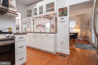 416 N Cleveland St in Arlington, VA - Building Photo - Building Photo