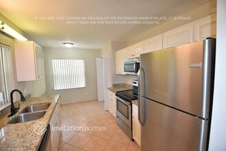 10004 SW 14th St in Pembroke Pines, FL - Building Photo - Building Photo
