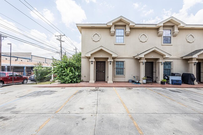 property at 1220 Rosario St