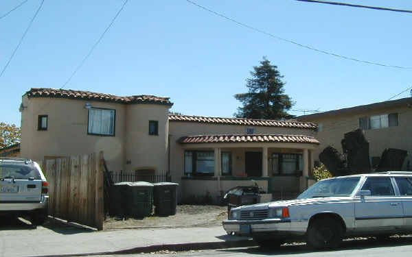 1500 165th Ave in San Leandro, CA - Foto de edificio