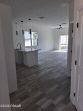 1621 Illinois St in Daytona Beach, FL - Building Photo - Building Photo