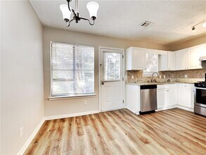 200 Adam Cir in Mcdonough, GA - Building Photo - Building Photo