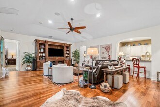 307 Chambord Terrace in Palm Beach Gardens, FL - Building Photo - Building Photo