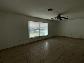 945 Date Ave in Merritt Island, FL - Building Photo - Building Photo