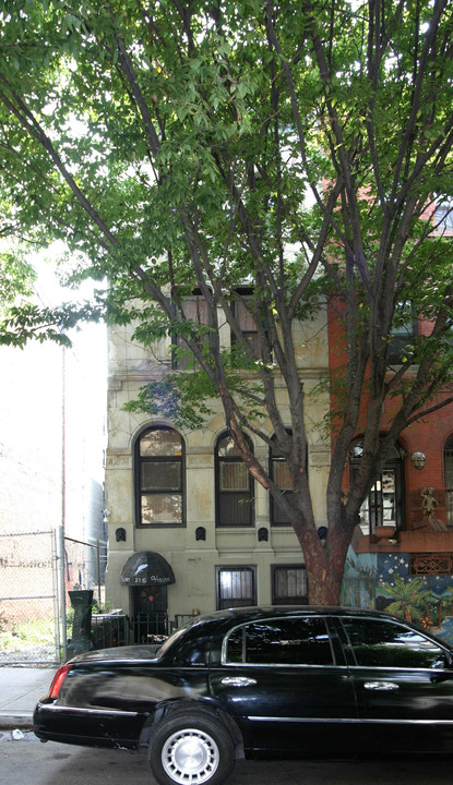 316 W 115th St in New York, NY - Foto de edificio