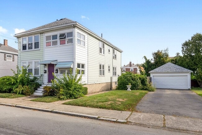 13 Raymond Rd in Salem, MA - Building Photo - Building Photo