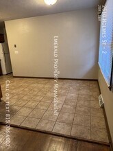 2510 Holmes St in Rockford, IL - Building Photo - Building Photo