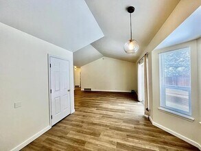 304 Prairie Ave in Bozeman, MT - Building Photo - Building Photo