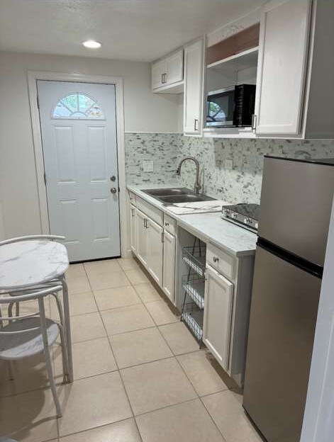 16102 Foxfire Dr in Tampa, FL - Building Photo