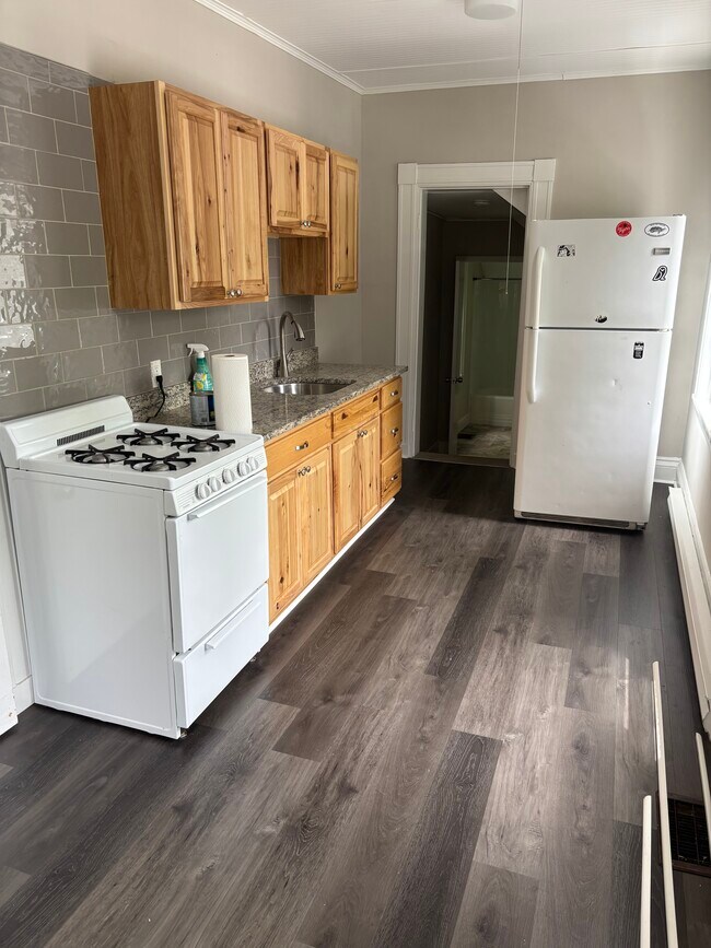 230 Andover St, Unit 2 in Andover, MA - Building Photo - Building Photo
