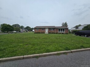 1 Hayes Pl in Washingtonville, NY - Building Photo - Building Photo