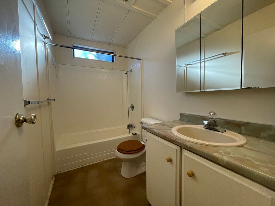 3748 Lake Almanor Dr in Westwood, CA - Building Photo