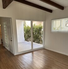 1133 20th St, Unit Duplex in Hermosa Beach, CA - Building Photo - Building Photo